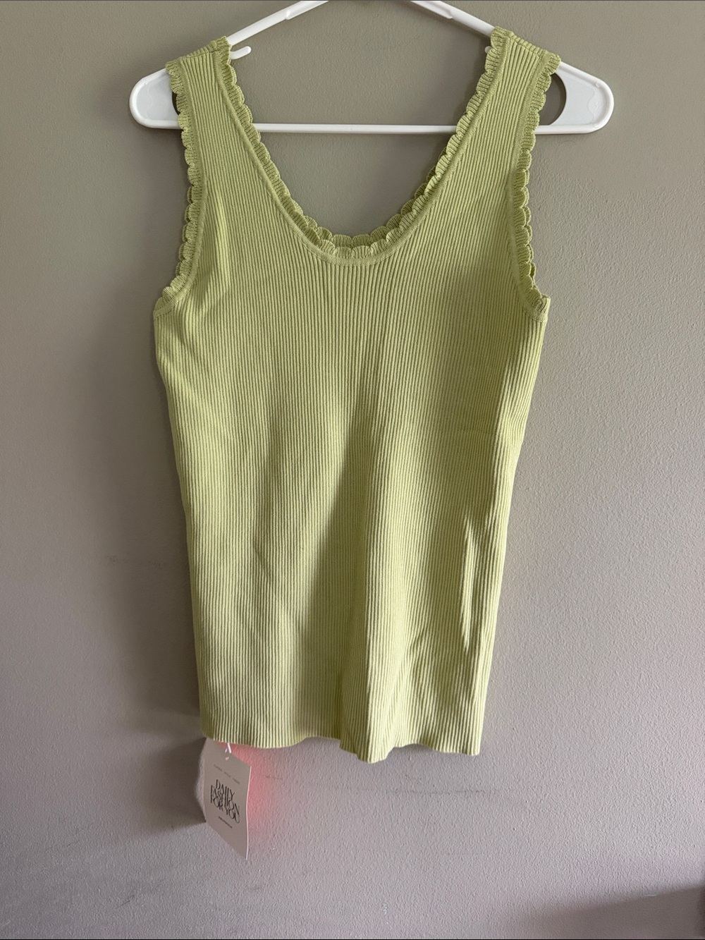 Tankaneo Women’s Lace-Trim Ribbed Tank Top - Light Green